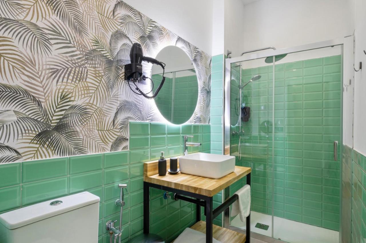 Malaga City Suites Buitenkant foto