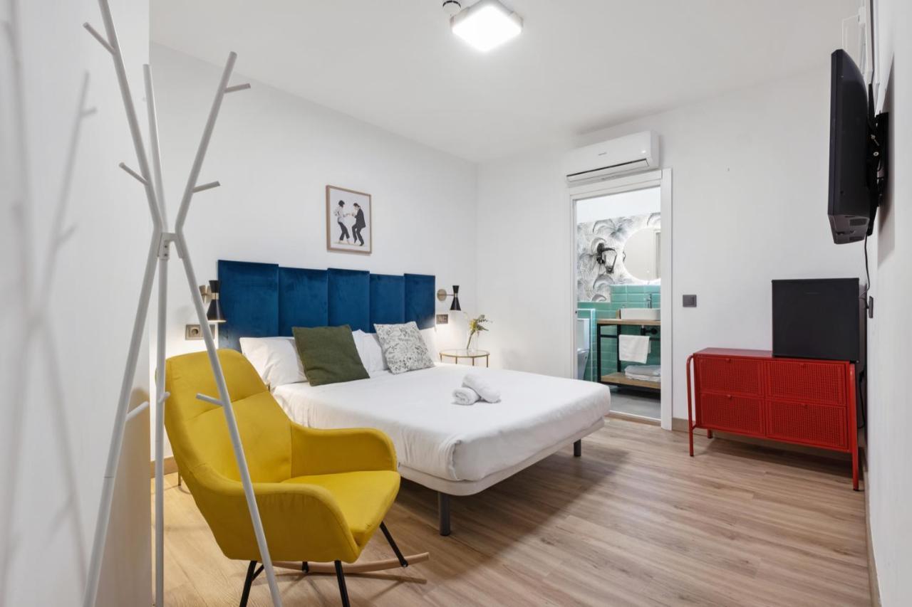 Malaga City Suites Buitenkant foto