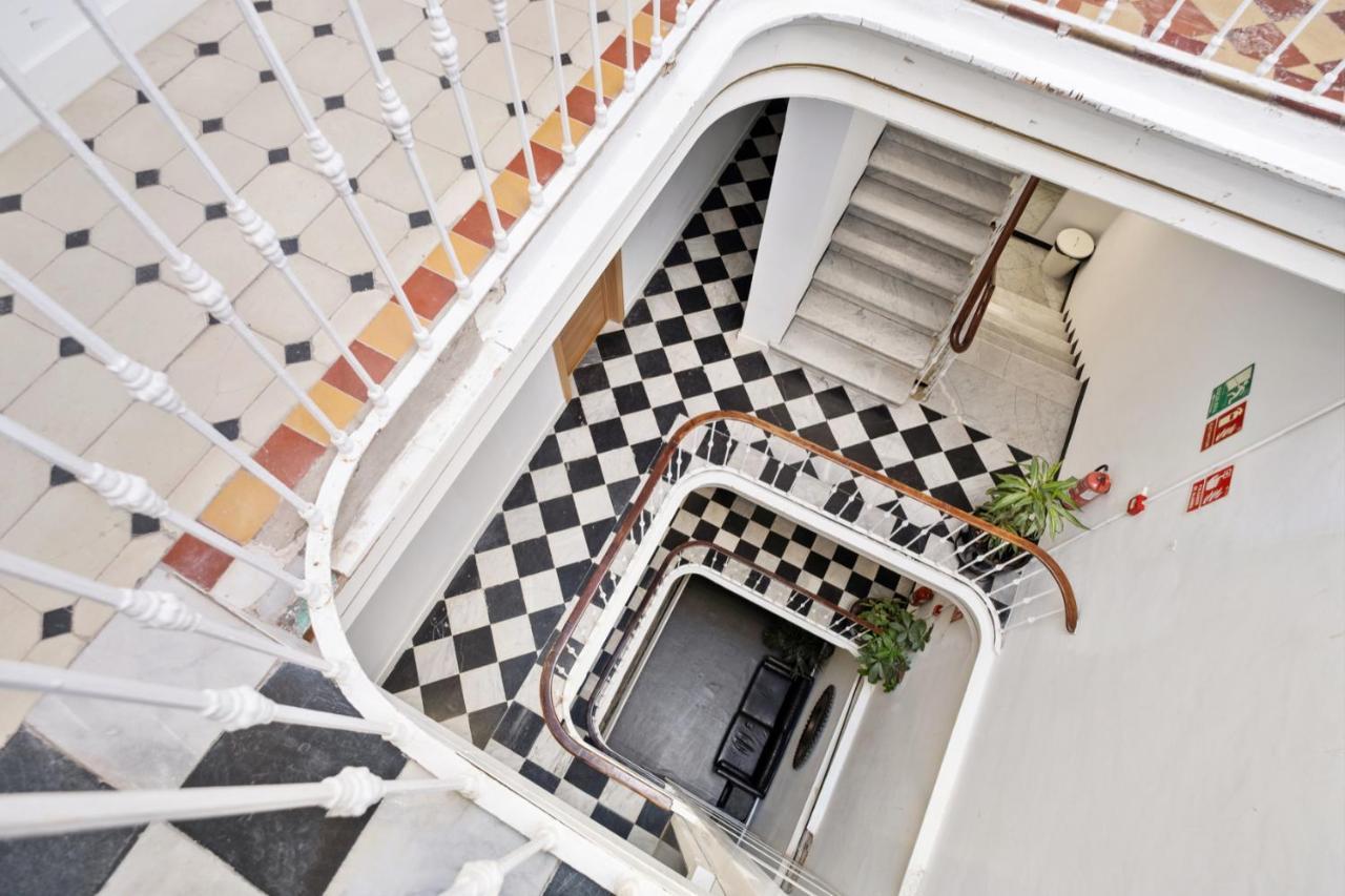 Malaga City Suites Buitenkant foto