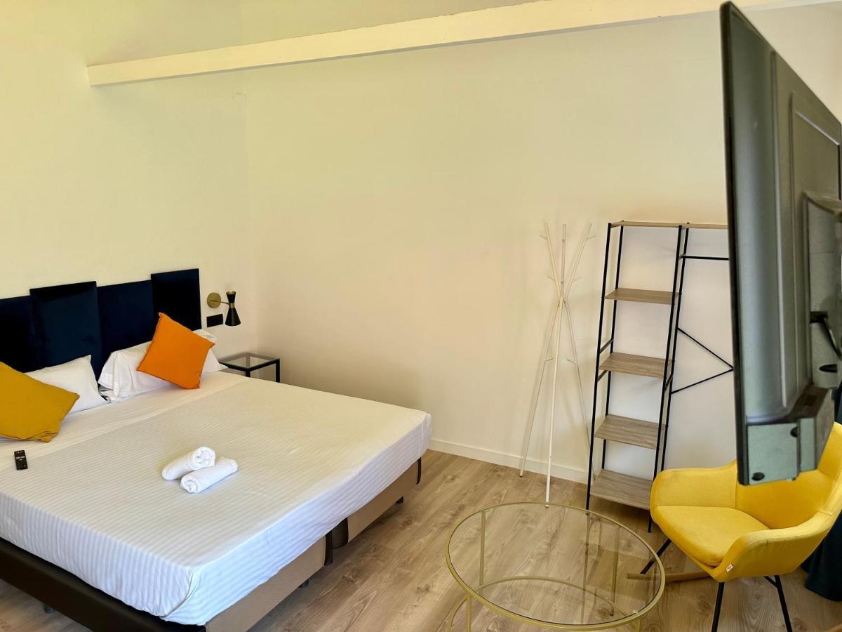 Malaga City Suites Buitenkant foto