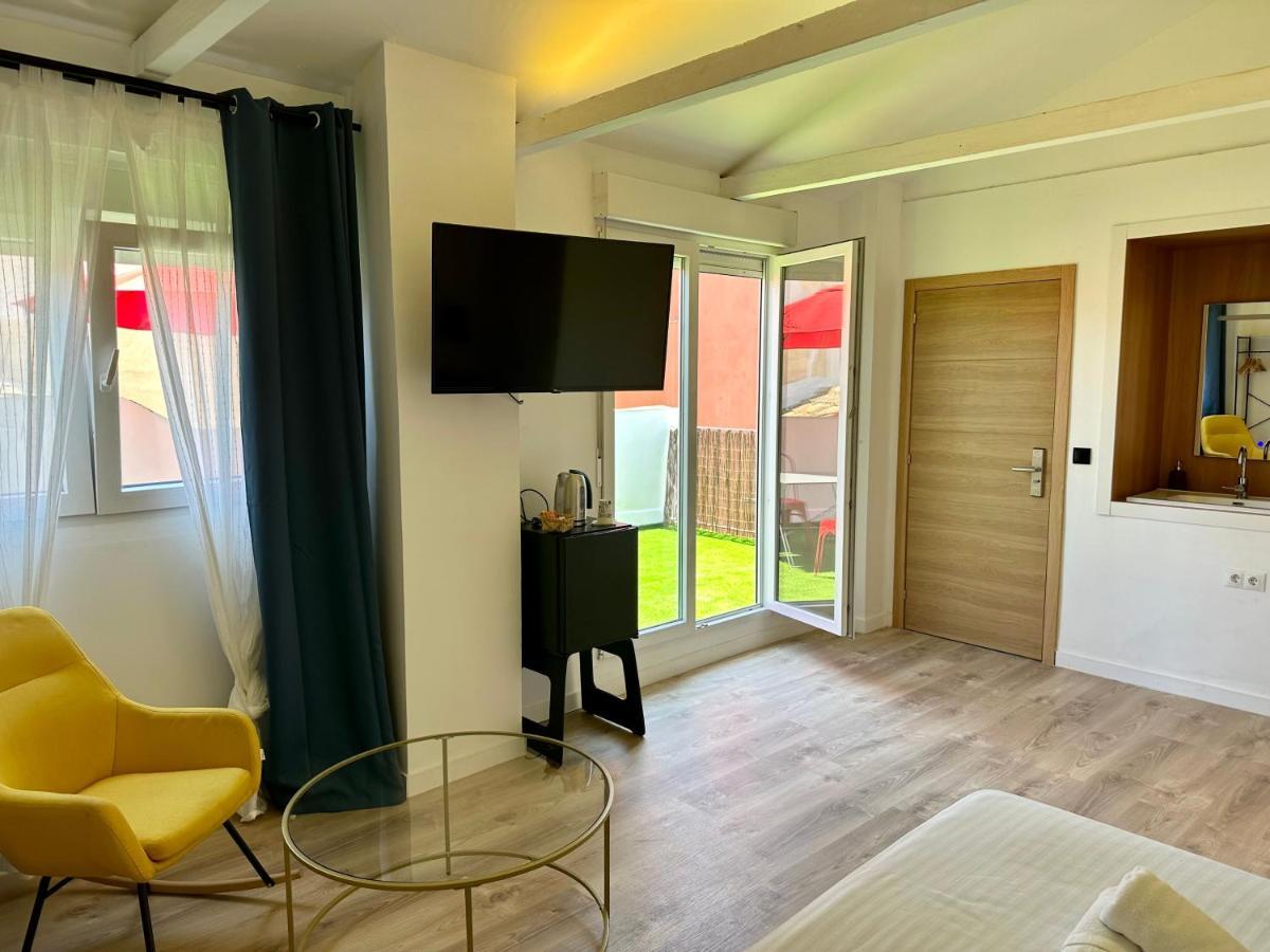 Malaga City Suites Buitenkant foto