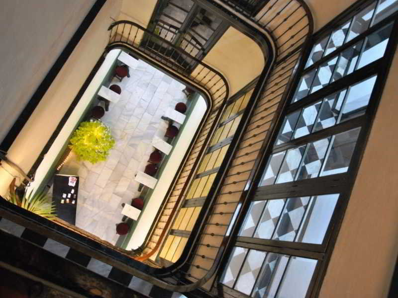 Malaga City Suites Buitenkant foto